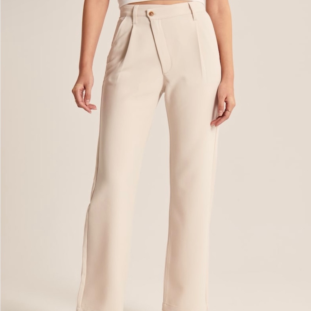 NWT - Abercrombie tailored 90s relaxed pants 31R